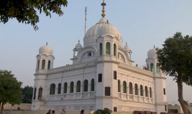 Kartarpur Corridor: India and Pakistan sign deal on Sikh Temple Project